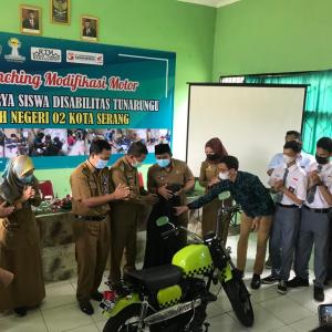 Honda Banten Berikan Apresiasi Modifikasi Motor Kepada Siswa SKH 02 Kota Serang